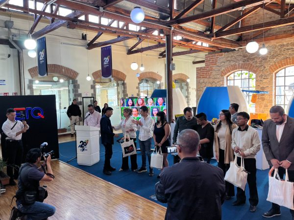 Foto de la inaguración del 2º clico de la Escuela Taller de Quito